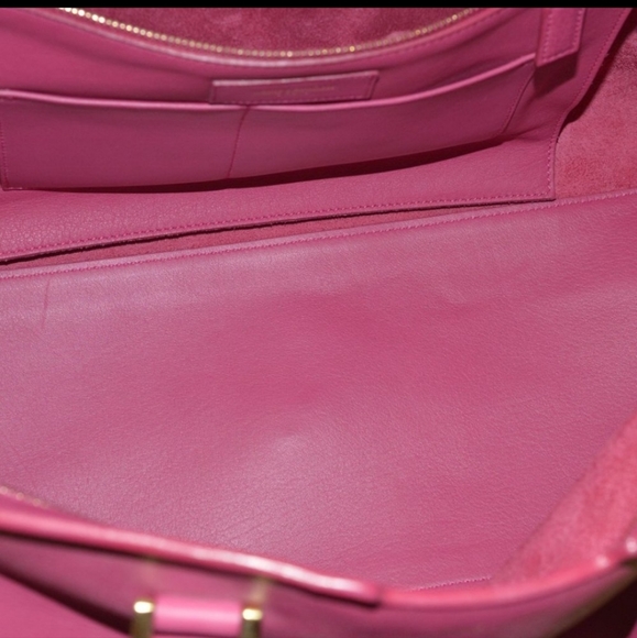 Yves Saint Laurent classic Y leather bag. - Picture 13 of 16